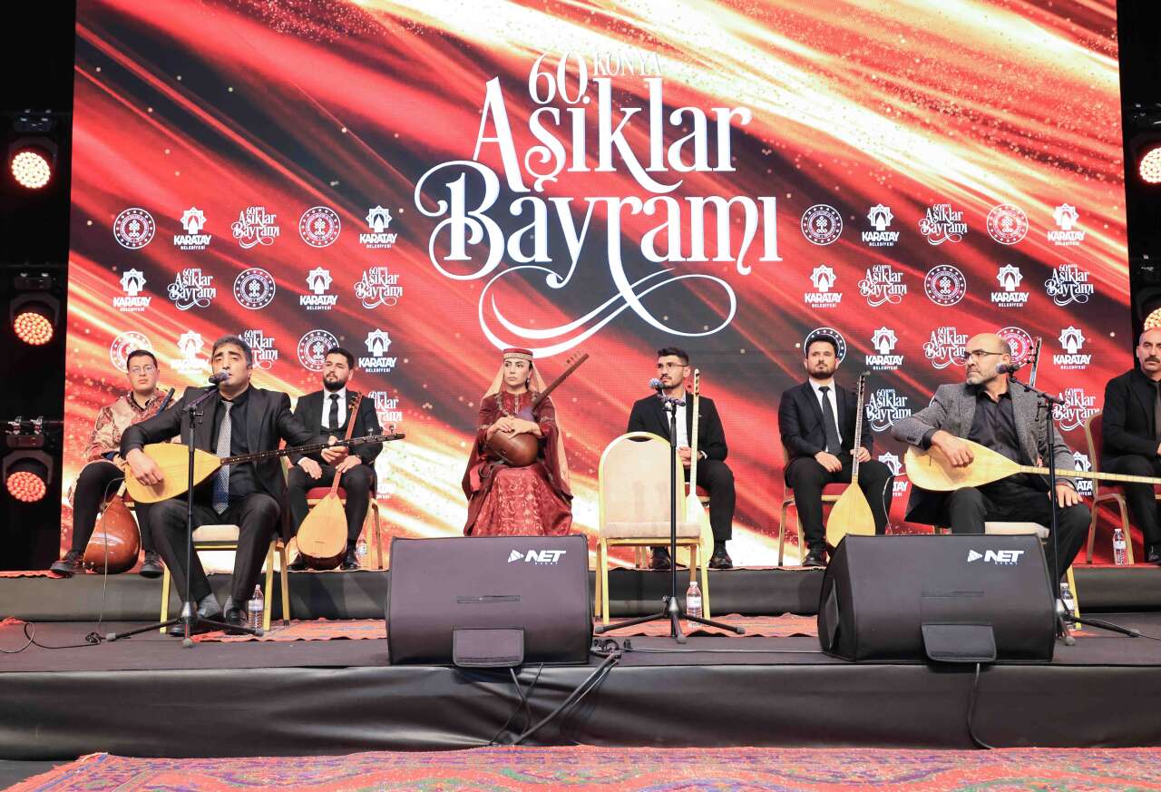Konya’da 60. Âşıklar Bayramı’nda usta ozanlara büyük vefa 10